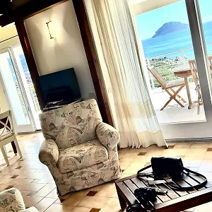 https://la-terrazza-blu.in-sardinia.net