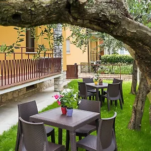 https://ortaglia-b2.hotelinveneto.com